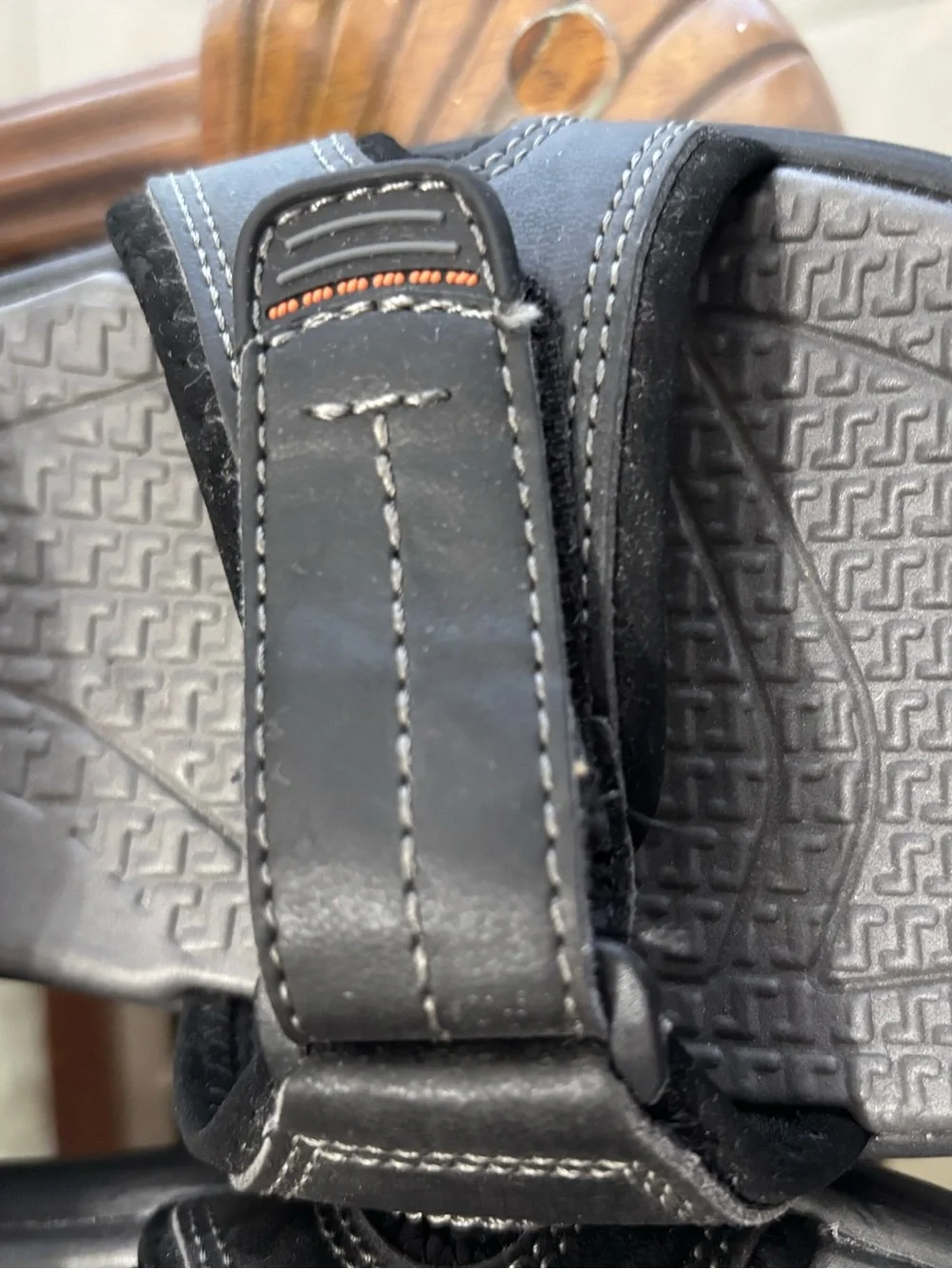 Khombu Men’s Black/Gray Hook & Loop Strap Sport Sandals US 9 EU 42